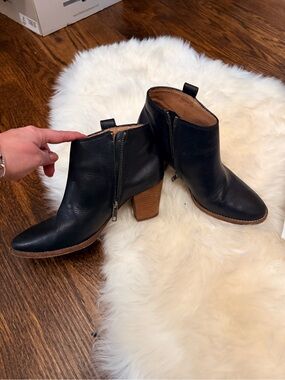 Madewell Black Leather Ankle Booties with Wood Block Heel 6.5
